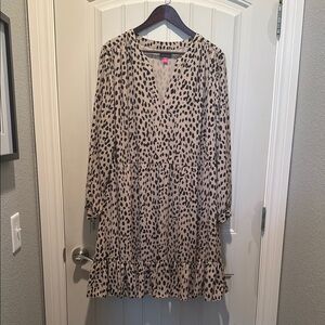 Vince Camuto Brown and Cream V-Neck Bishop Sleeve